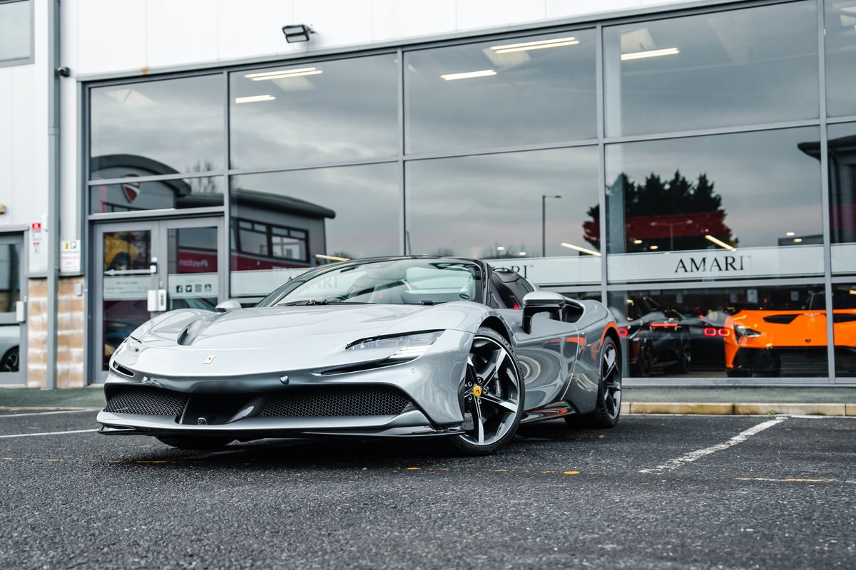 Ferrari SF90 Spider
