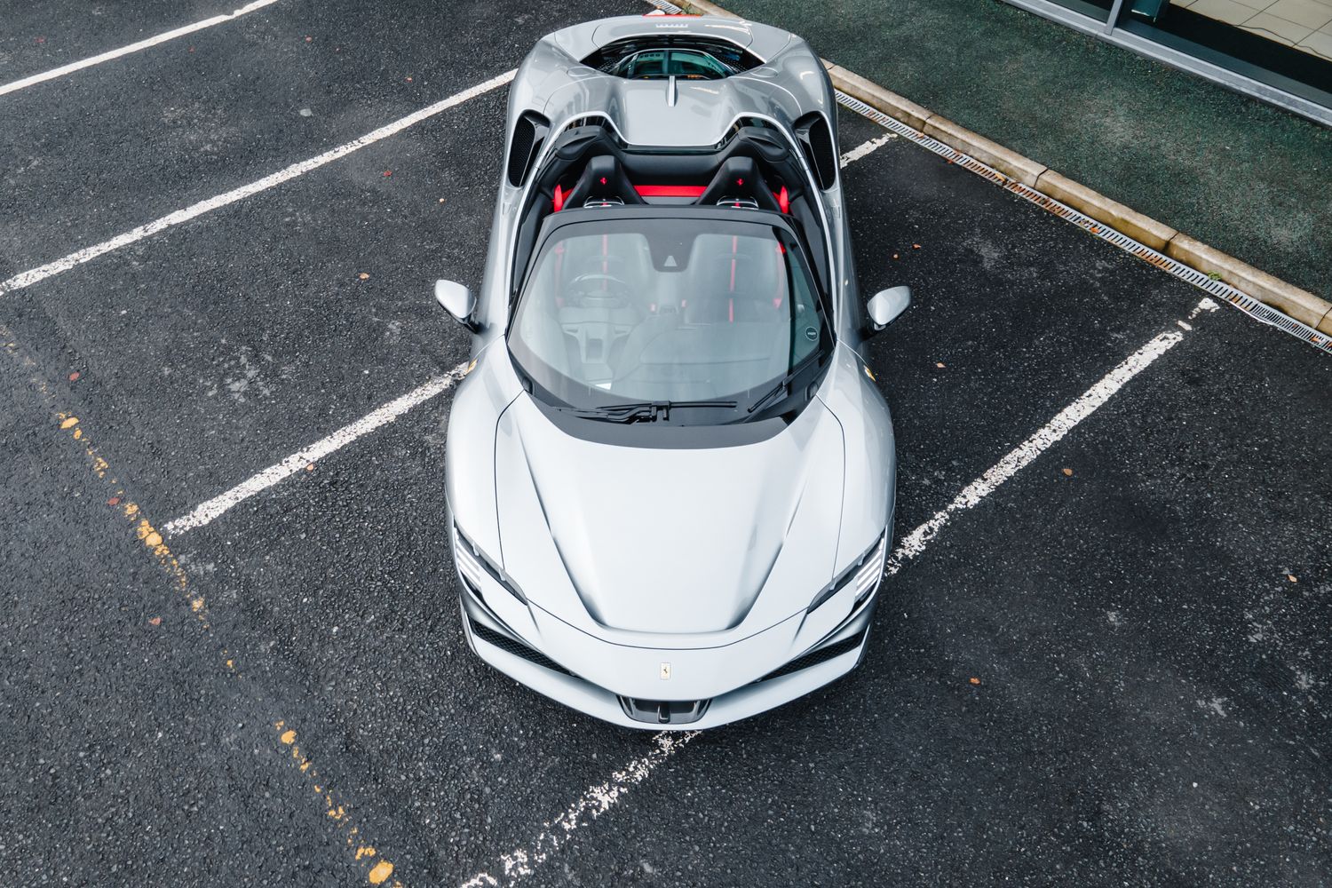 Ferrari SF90 Spider