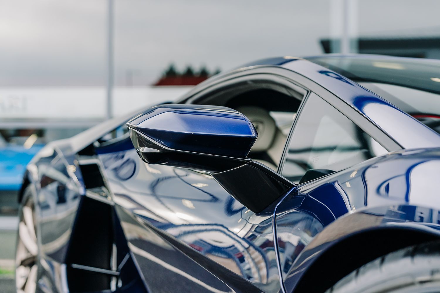 Lamborghini Revuelto