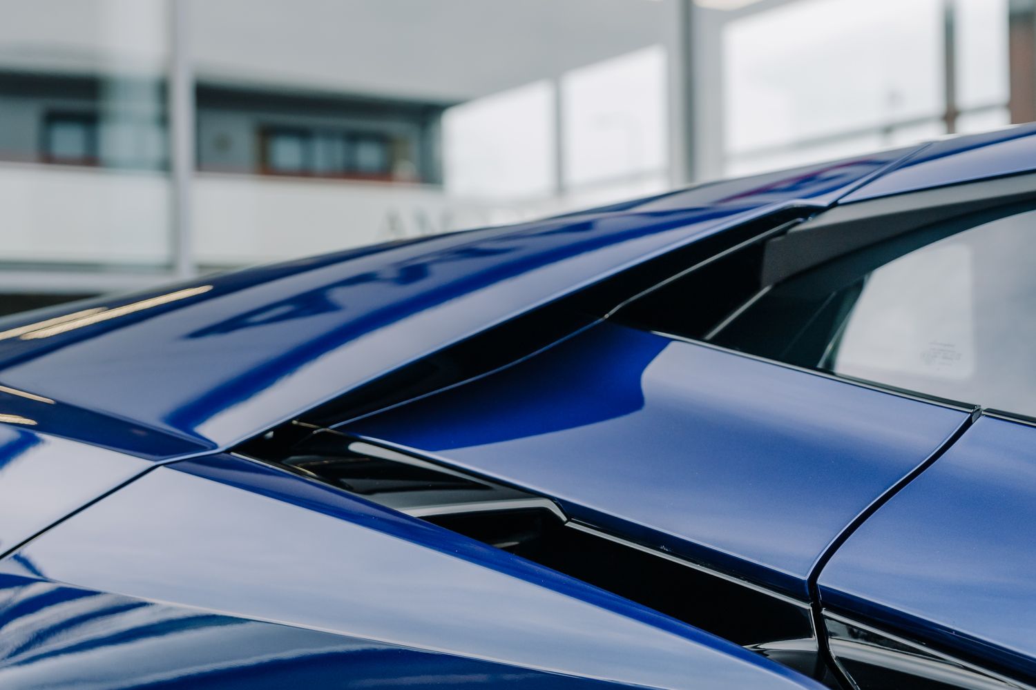 Lamborghini Revuelto