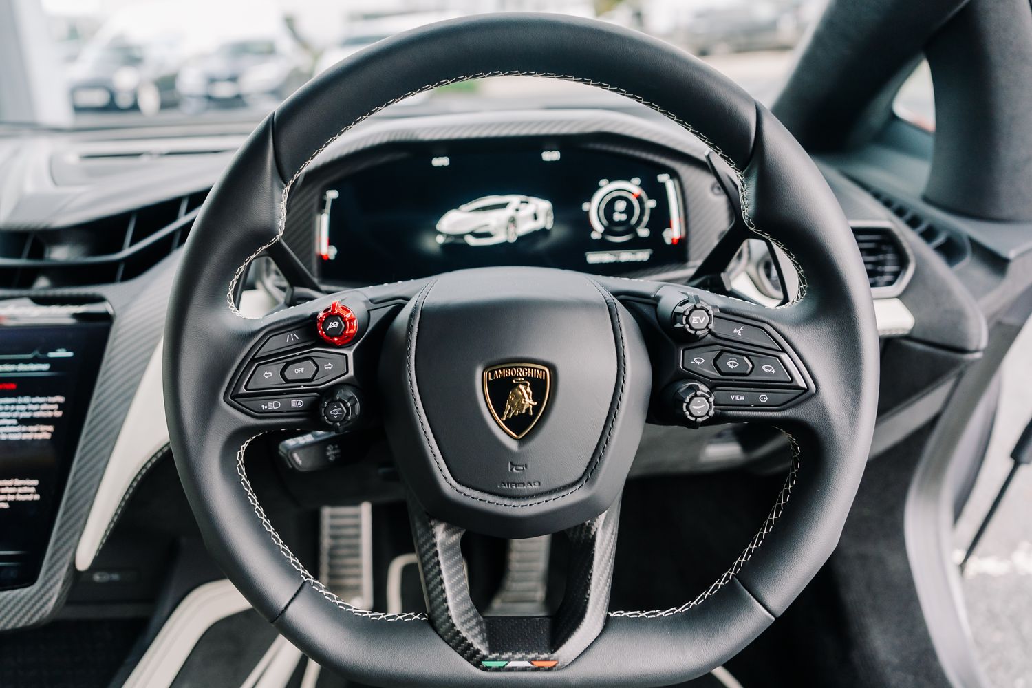 Lamborghini Revuelto