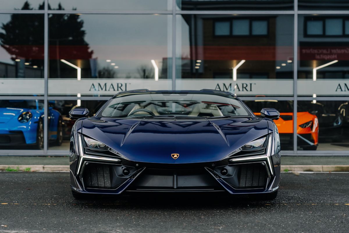 Lamborghini Revuelto