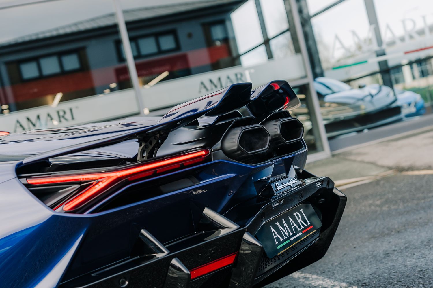 Lamborghini Revuelto