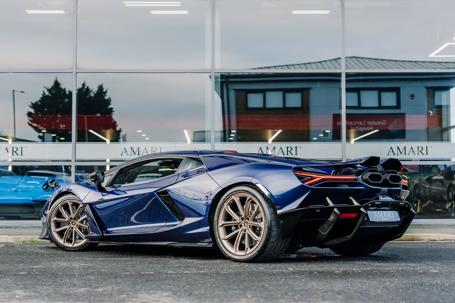 Lamborghini Revuelto