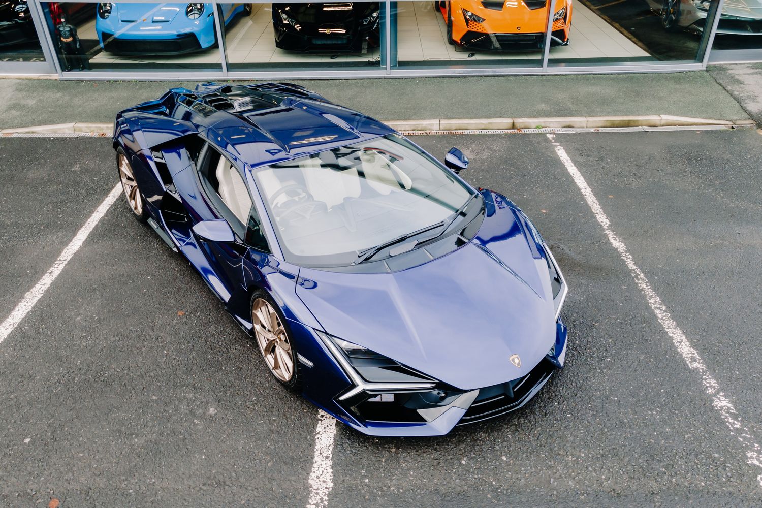 Lamborghini Revuelto