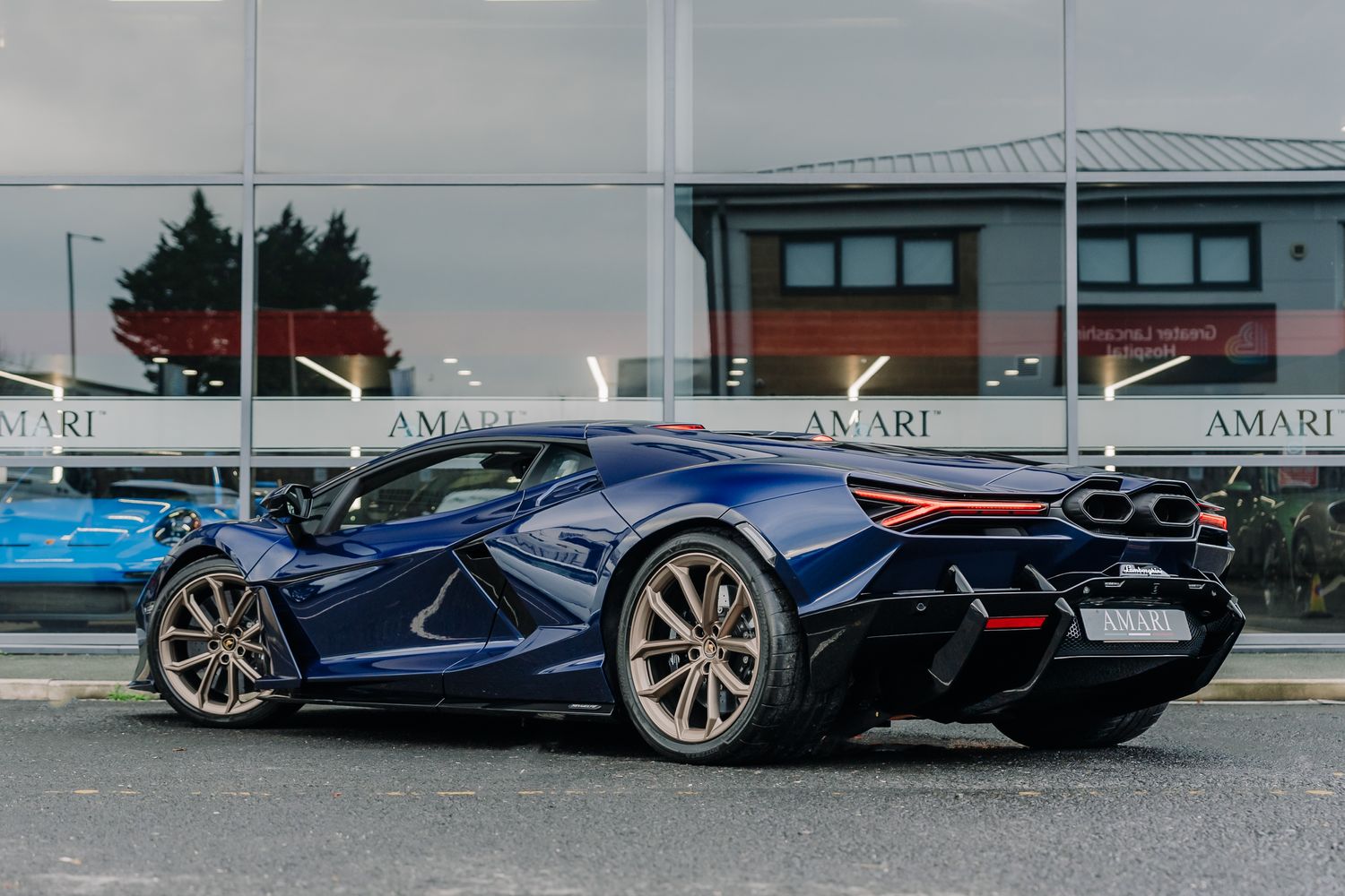 Lamborghini Revuelto