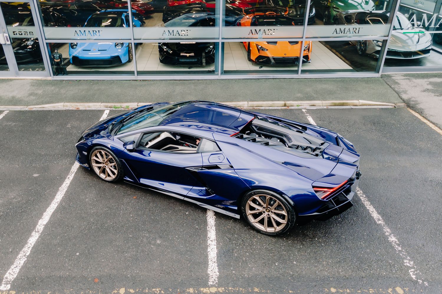 Lamborghini Revuelto