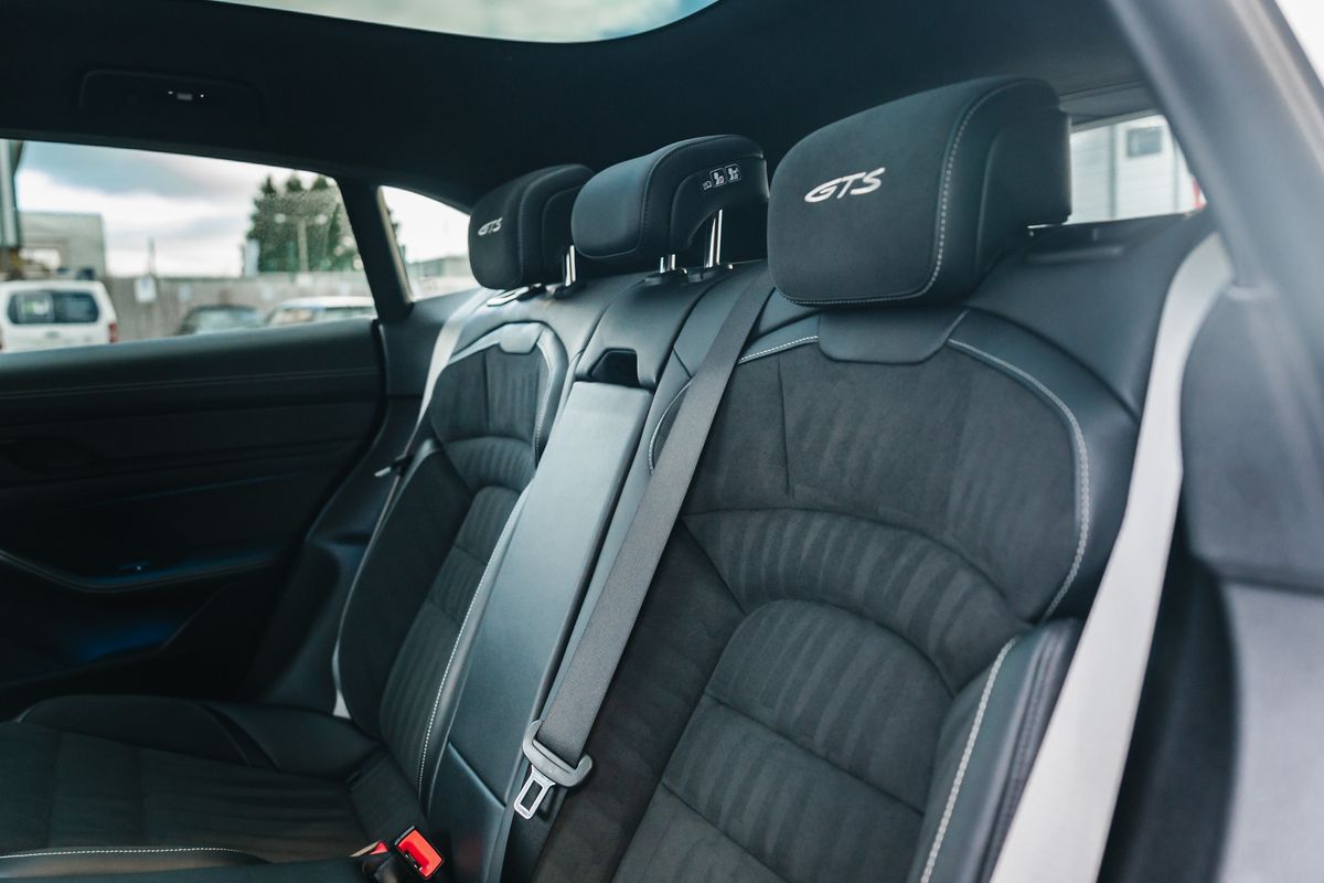 Porsche Taycan GTS Sport Turismo
