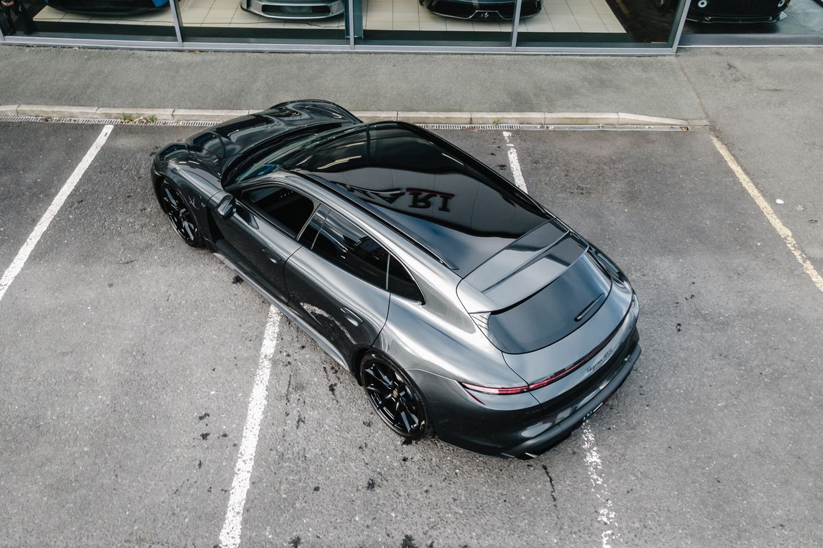 Porsche Taycan GTS Sport Turismo