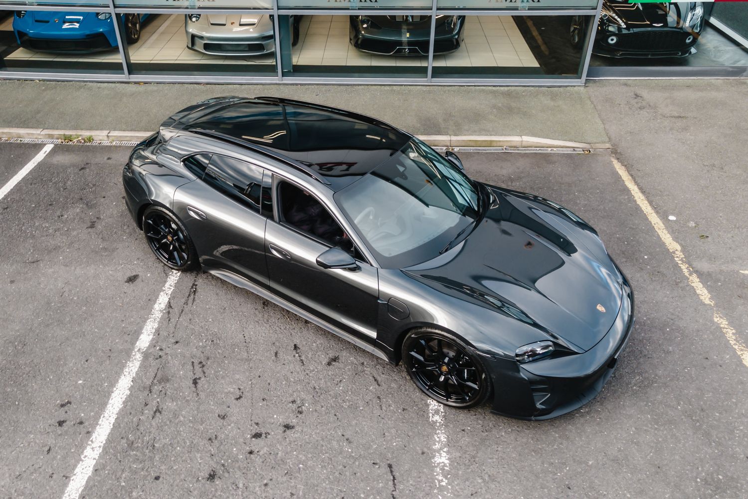 Porsche Taycan GTS Sport Turismo
