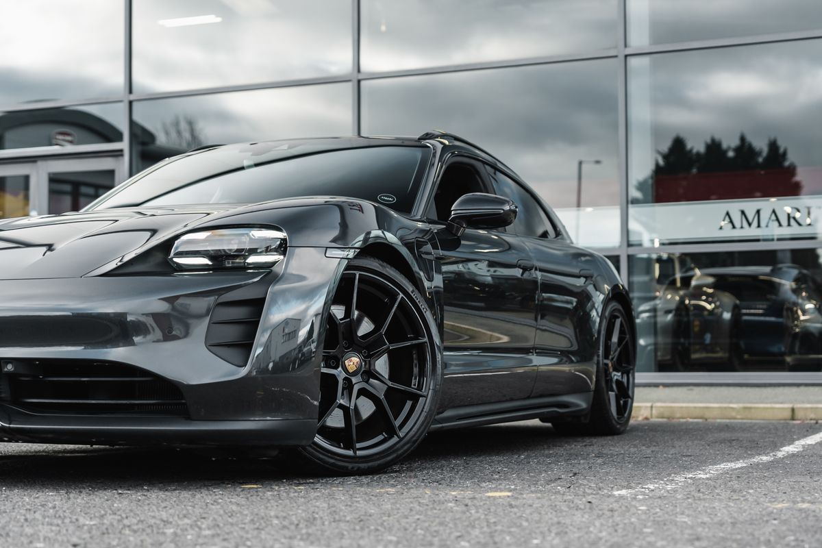 Porsche Taycan GTS Sport Turismo