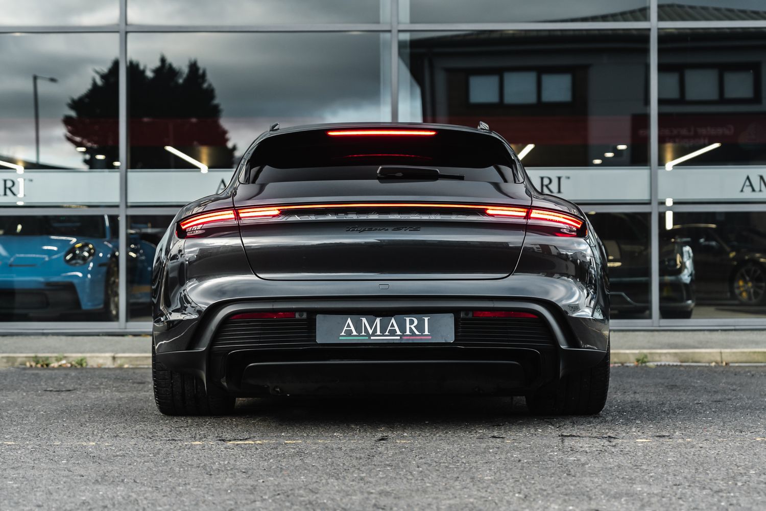 Porsche Taycan GTS Sport Turismo