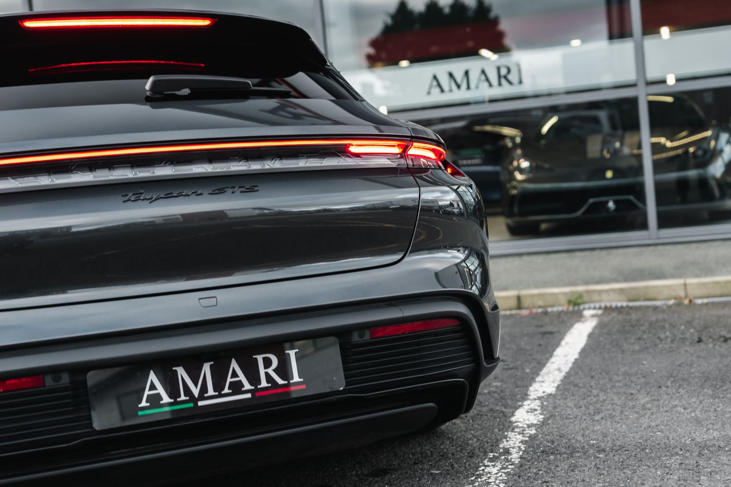 Porsche Taycan GTS Sport Turismo