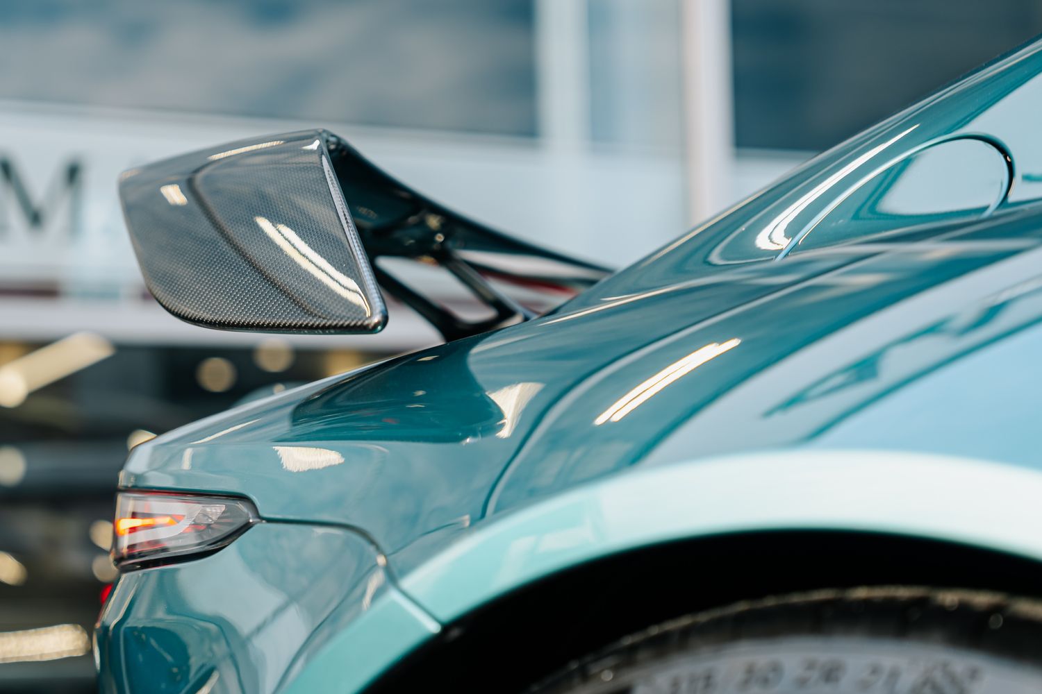 Aston Martin Vantage V12 - 131 of 333