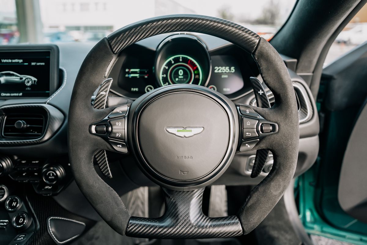Aston Martin Vantage V12 - 131 of 333