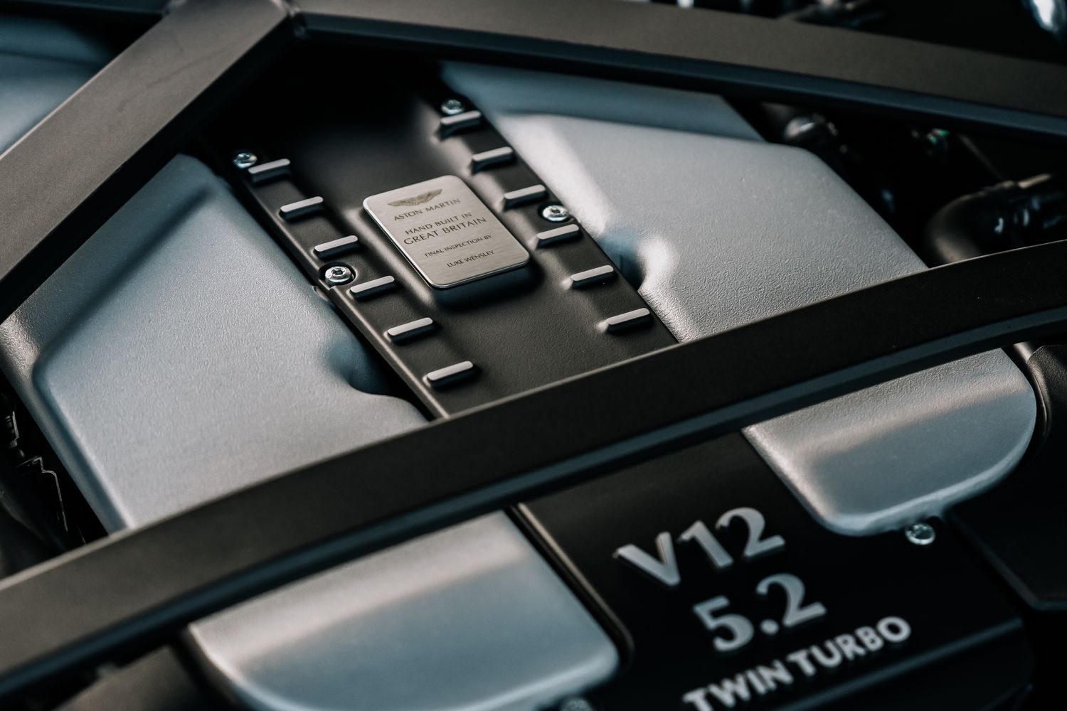 Aston Martin Vantage V12 - 131 of 333