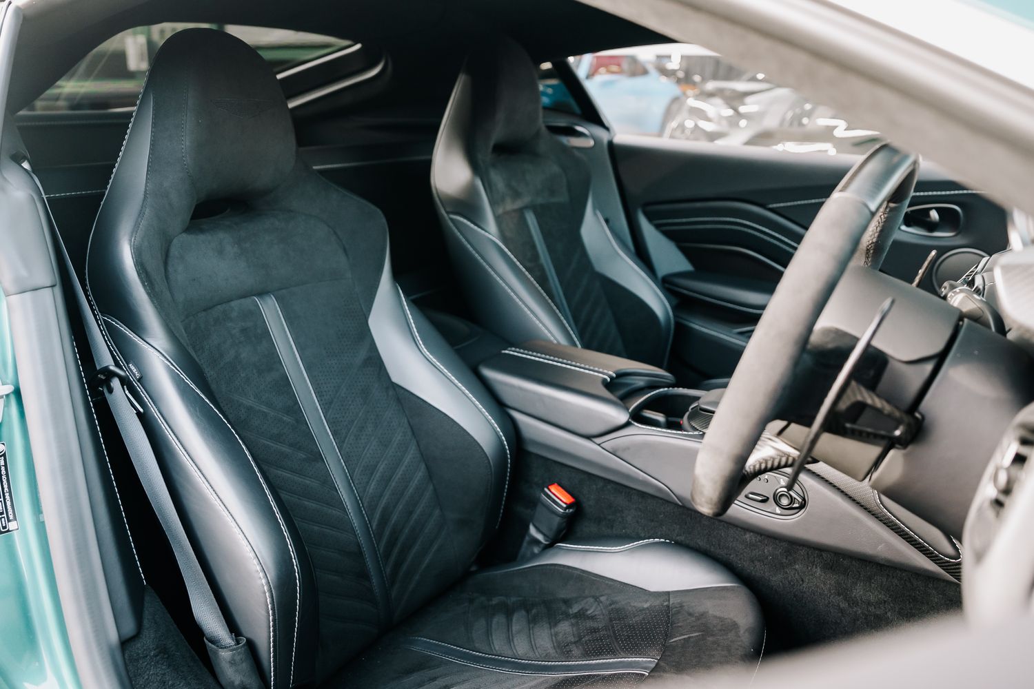 Aston Martin Vantage V12 - 131 of 333