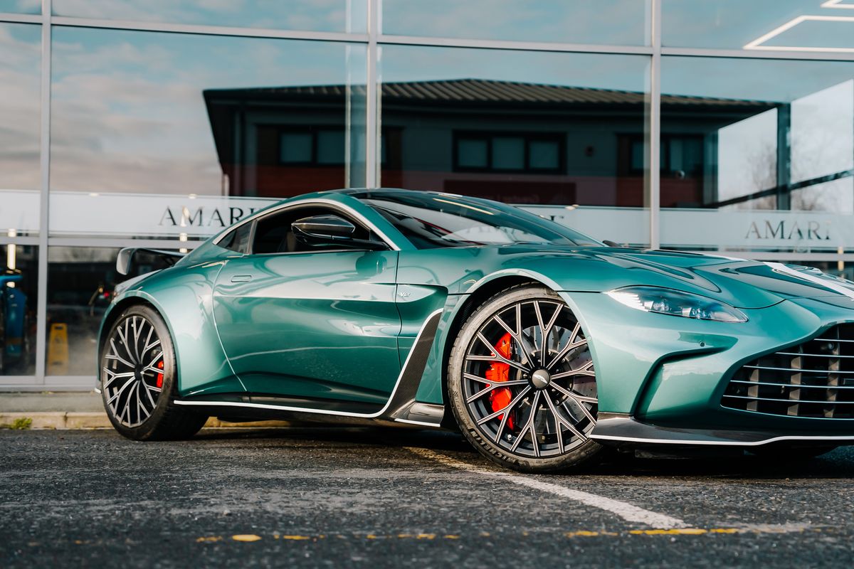 Aston Martin Vantage V12 - 131 of 333