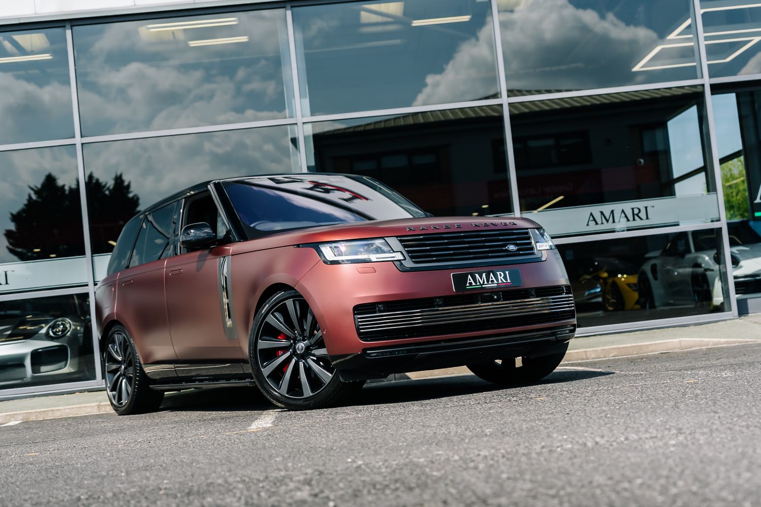 Land Rover Range Rover SV 4.4 P530