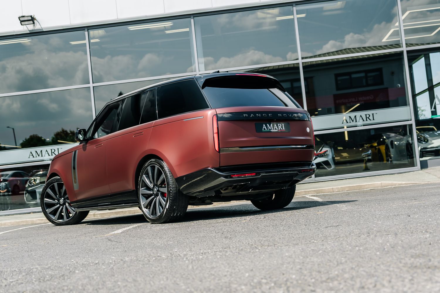 Land Rover Range Rover SV 4.4 P530