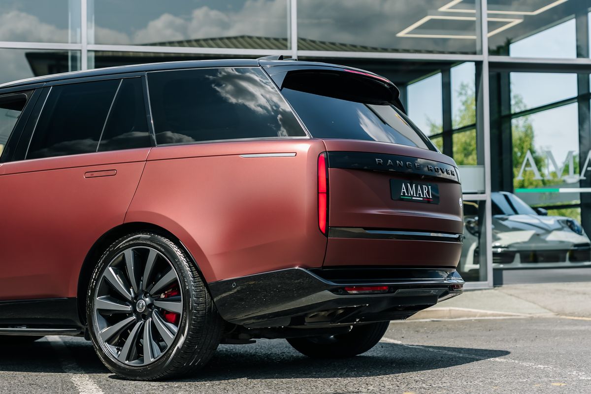 Land Rover Range Rover SV 4.4 P530