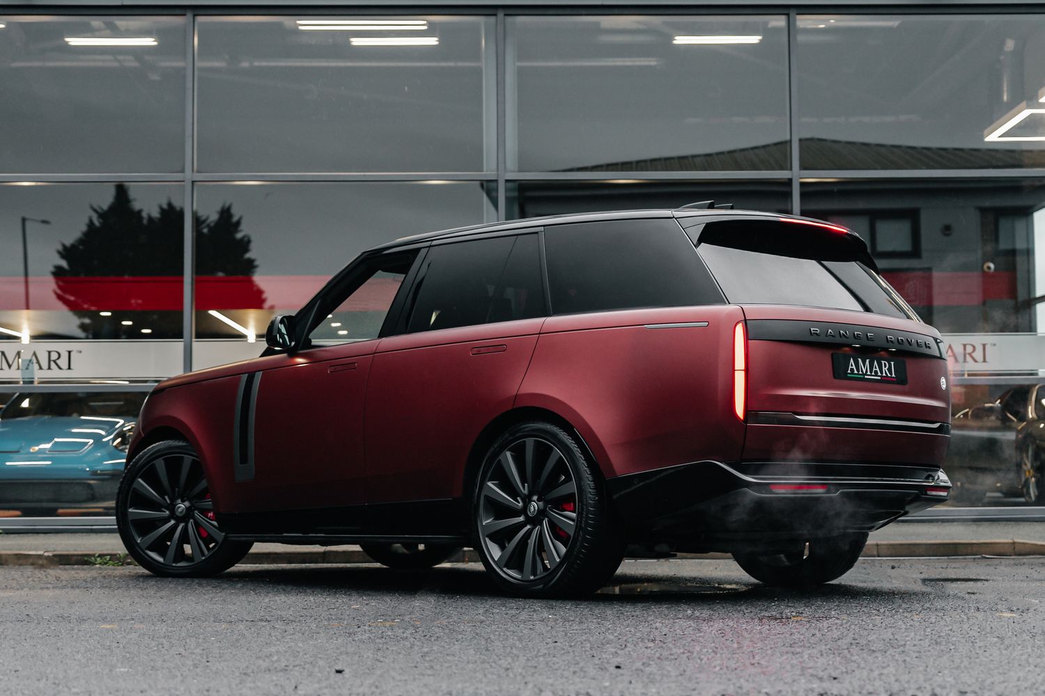 Land Rover Range Rover SV 4.4 P530