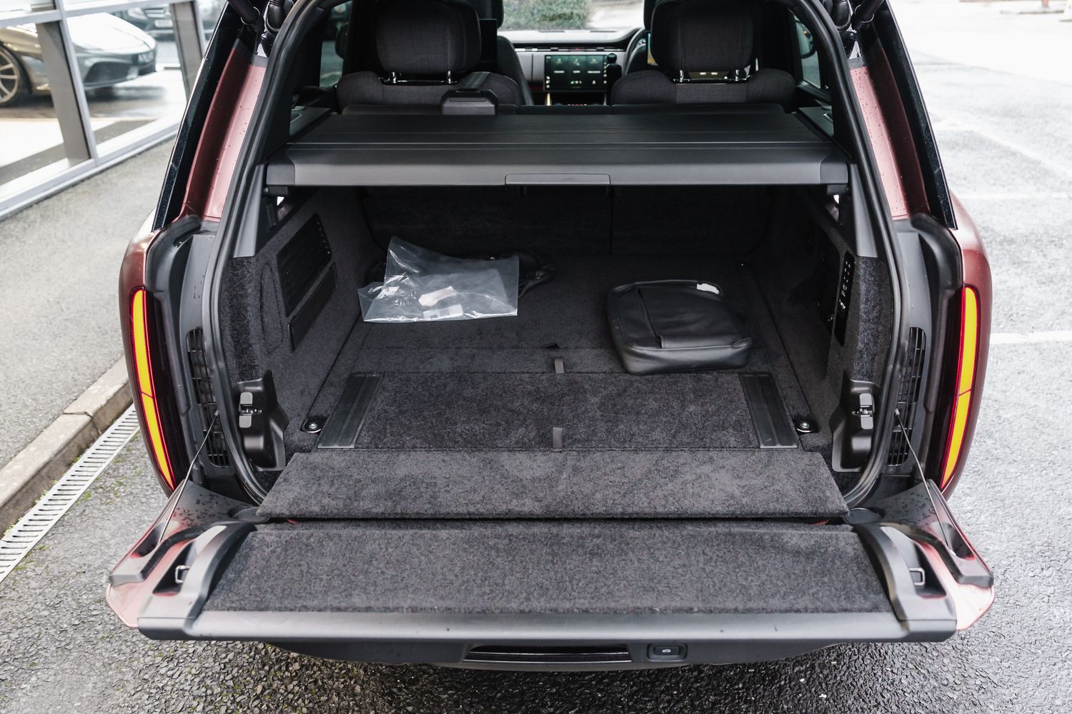 Land Rover Range Rover SV 4.4 P530
