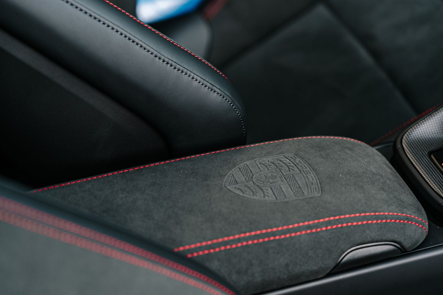 Porsche 911 992.2 Carrera 4 GTS HEV Semi-Auto