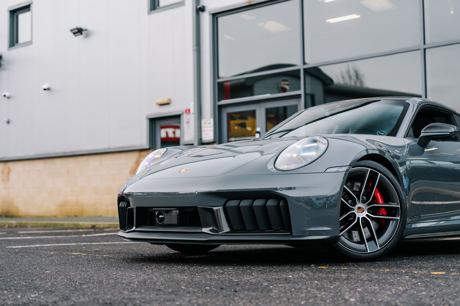 Porsche 911 992.2 Carrera 4 GTS HEV Semi-Auto
