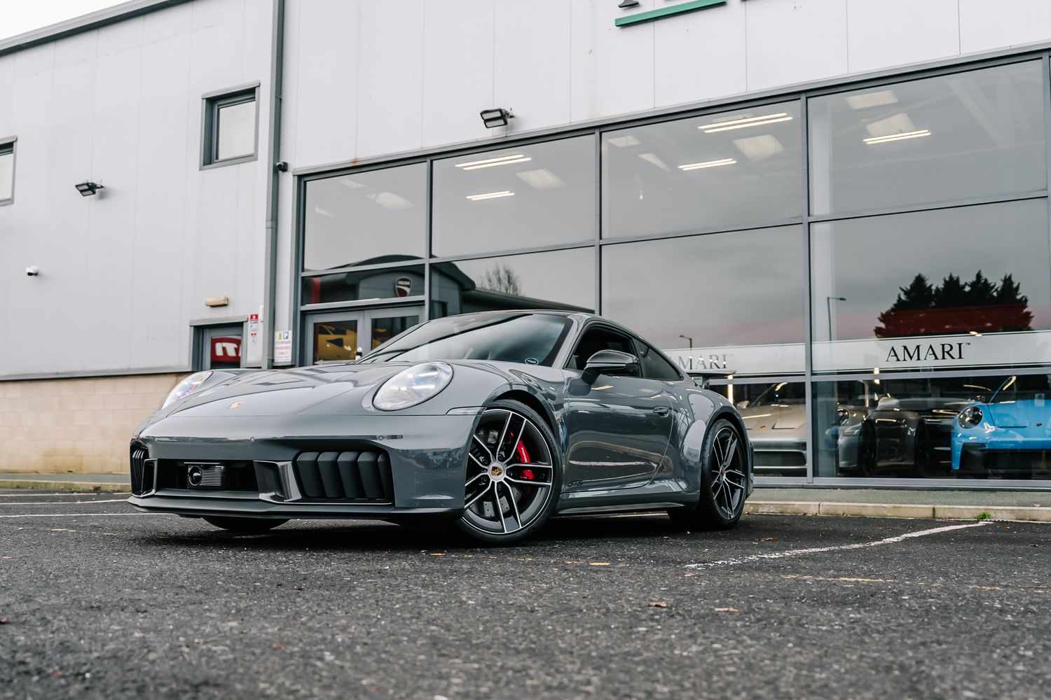 Porsche 911 992.2 Carrera 4 GTS HEV Semi-Auto