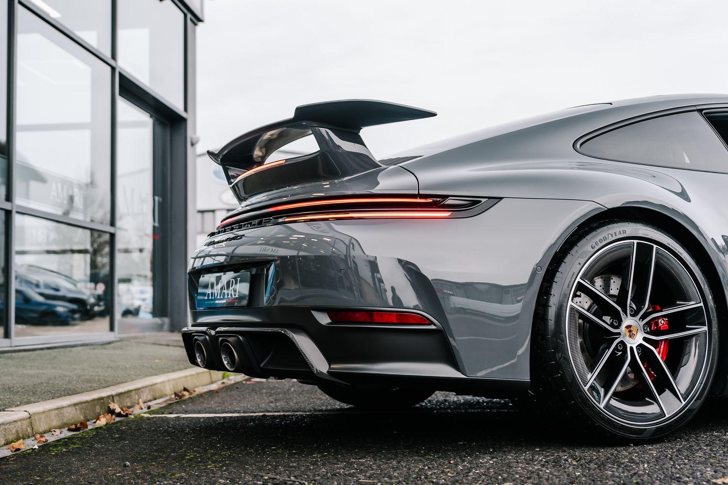Porsche 911 992.2 Carrera 4 GTS HEV Semi-Auto