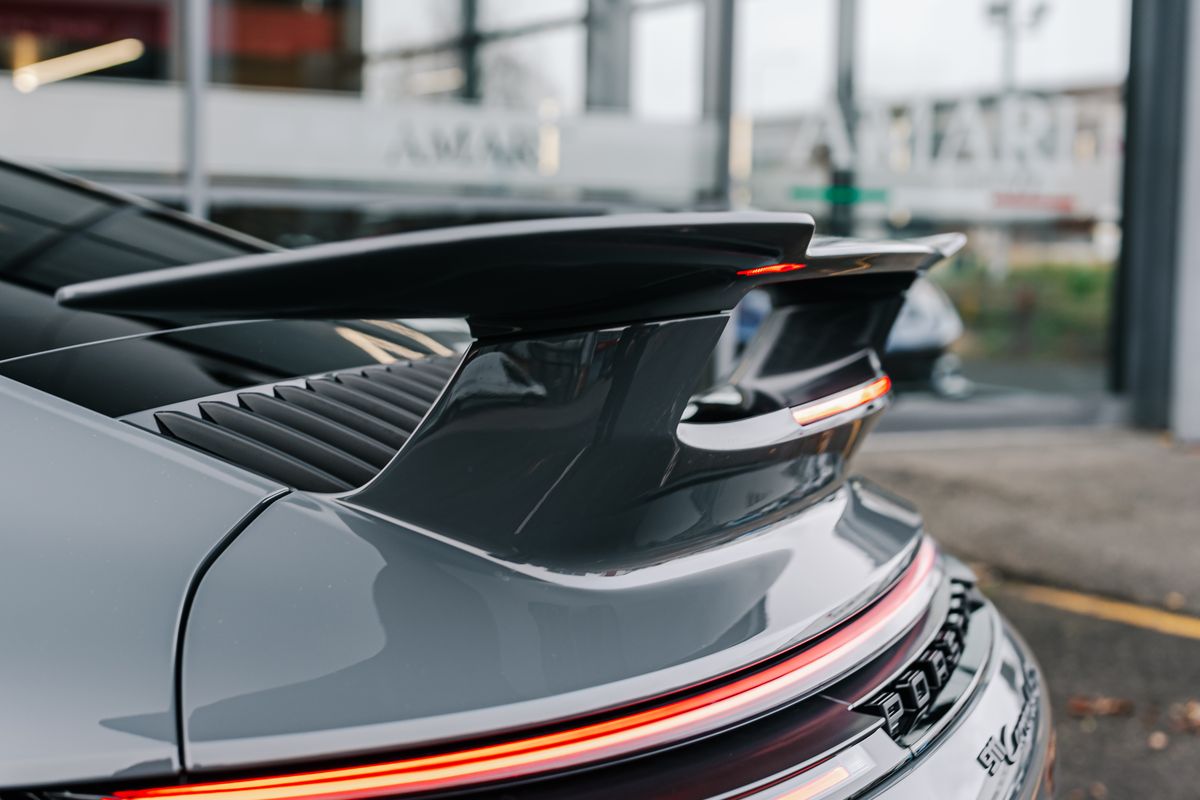 Porsche 911 992.2 Carrera 4 GTS HEV Semi-Auto
