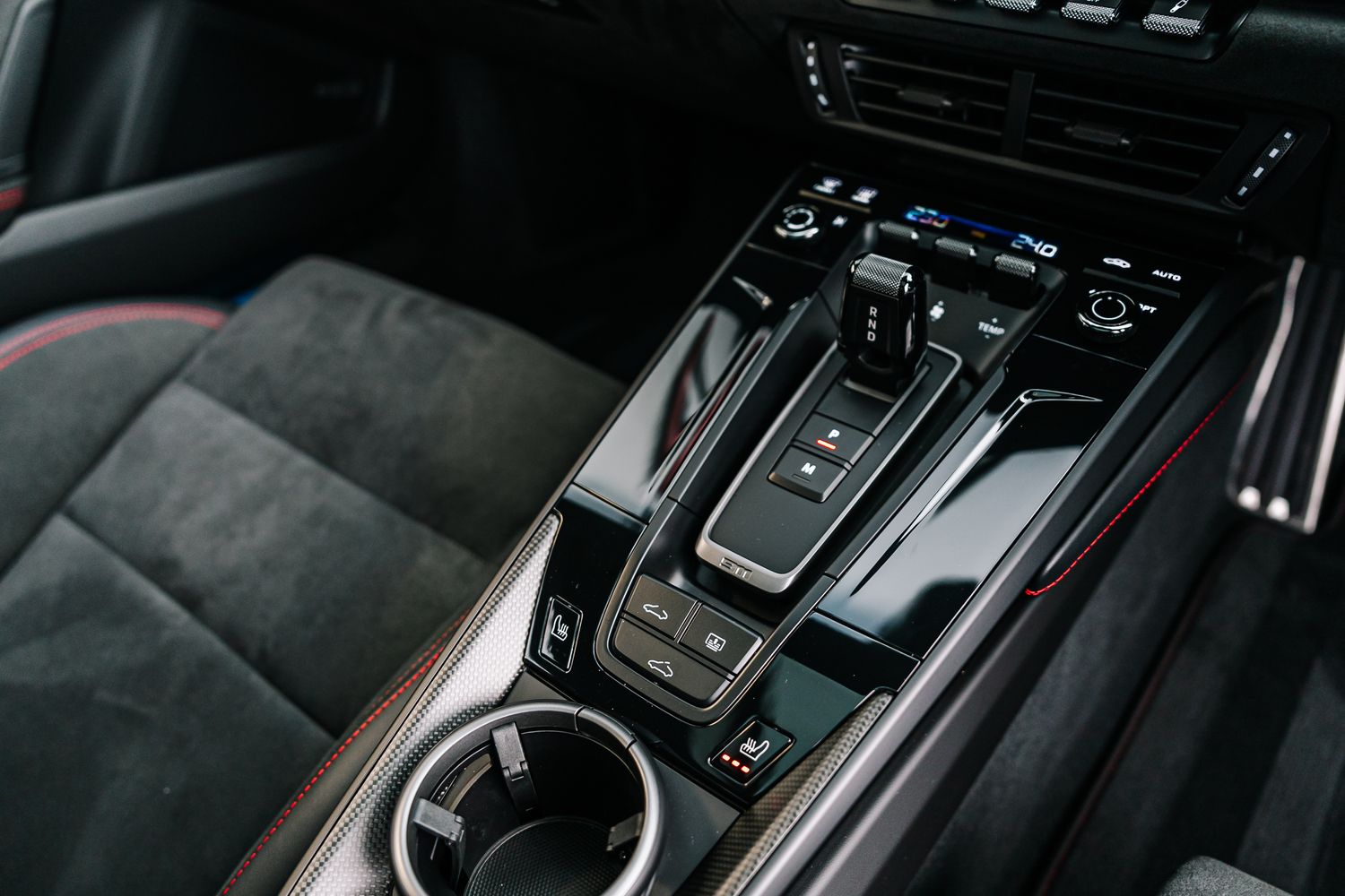 Porsche 911 992.2 Carrera 4 GTS HEV Semi-Auto