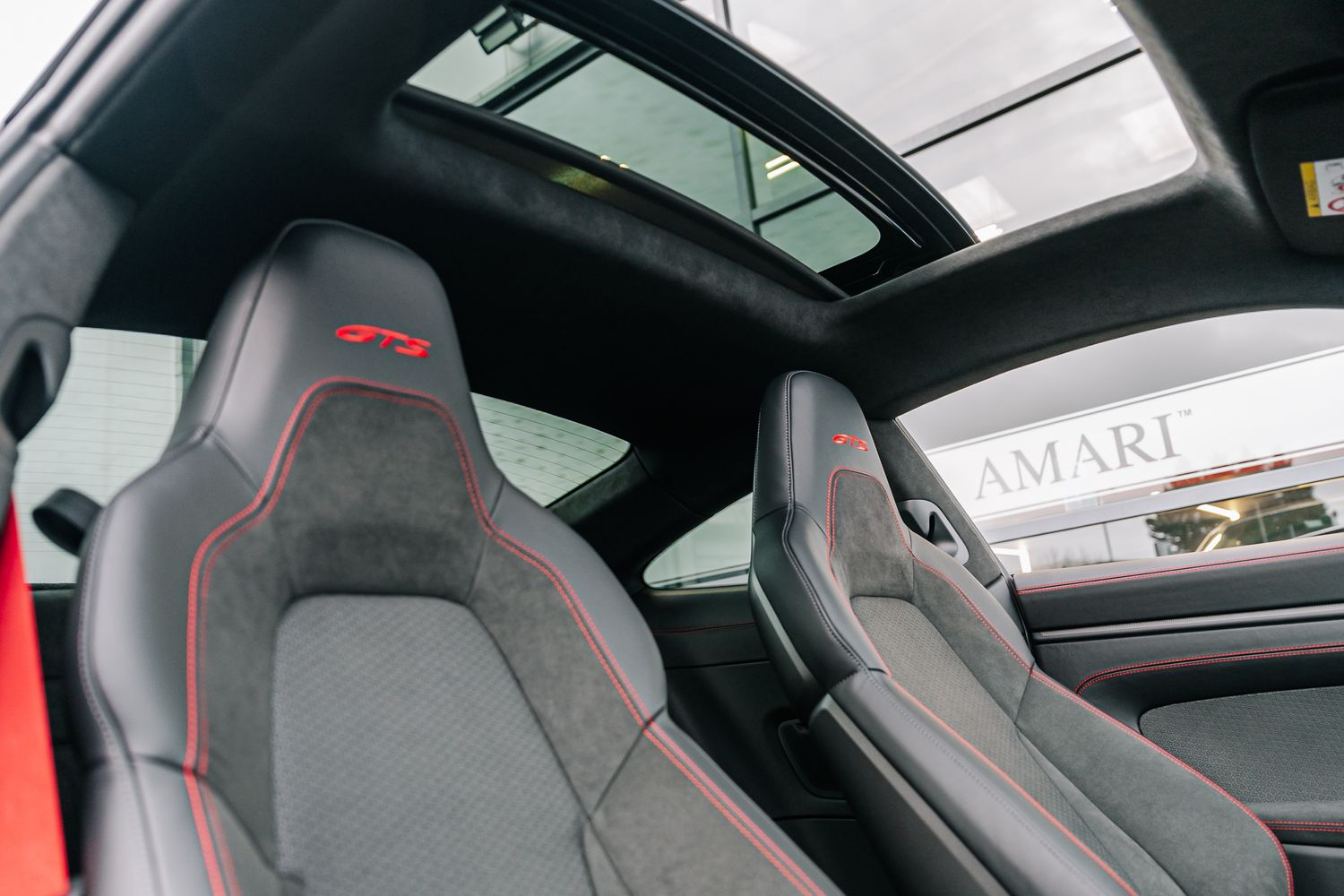 Porsche 911 992.2 Carrera 4 GTS HEV Semi-Auto