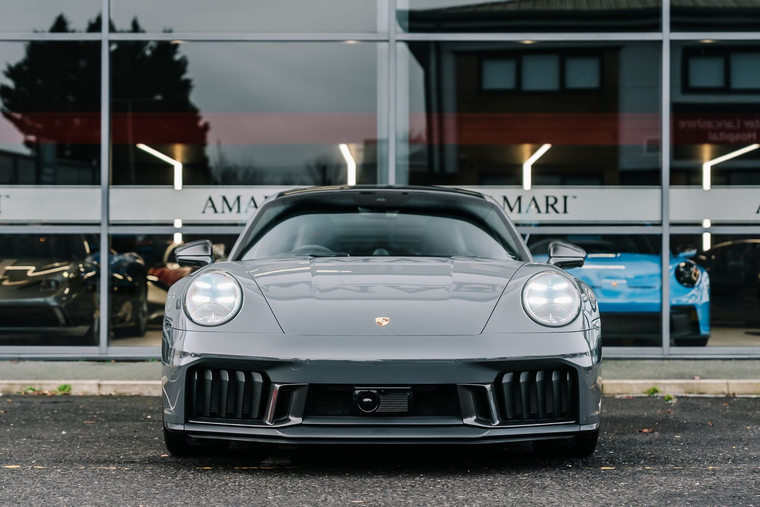 Porsche 911 992.2 Carrera 4 GTS HEV Semi-Auto
