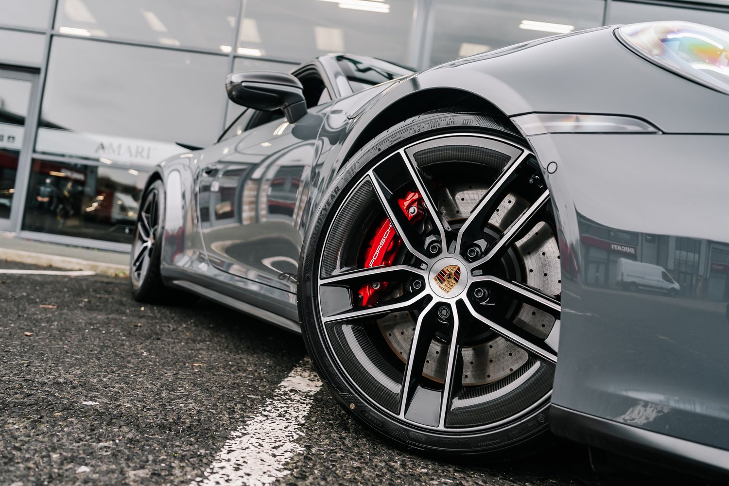 Porsche 911 992.2 Carrera 4 GTS HEV Semi-Auto