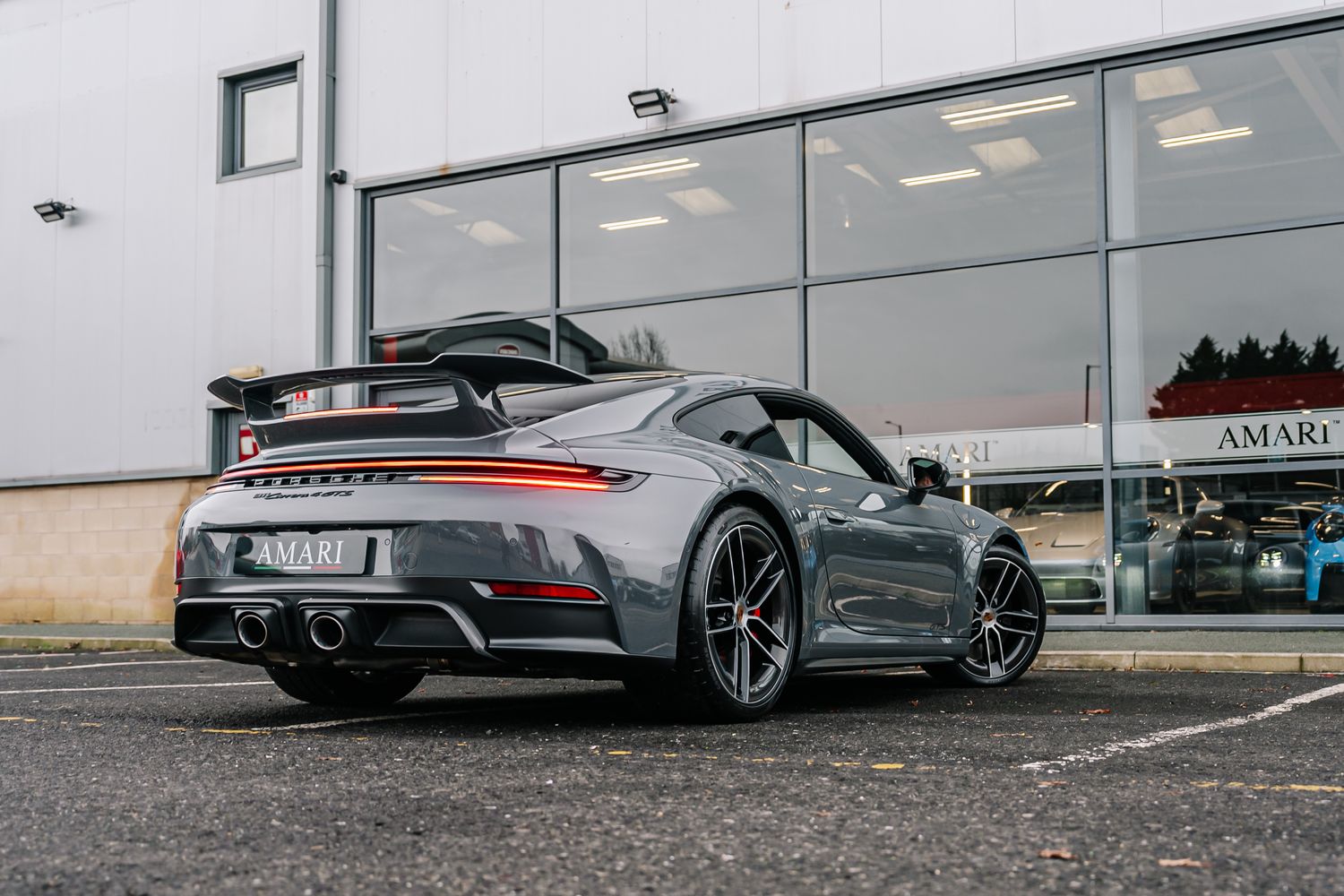 Porsche 911 992.2 Carrera 4 GTS HEV Semi-Auto