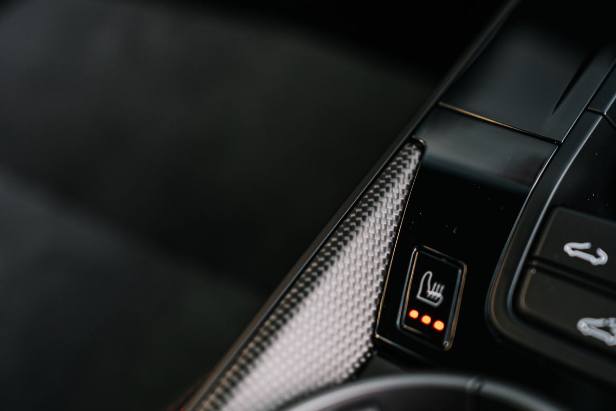 Porsche 911 992.2 Carrera 4 GTS HEV Semi-Auto