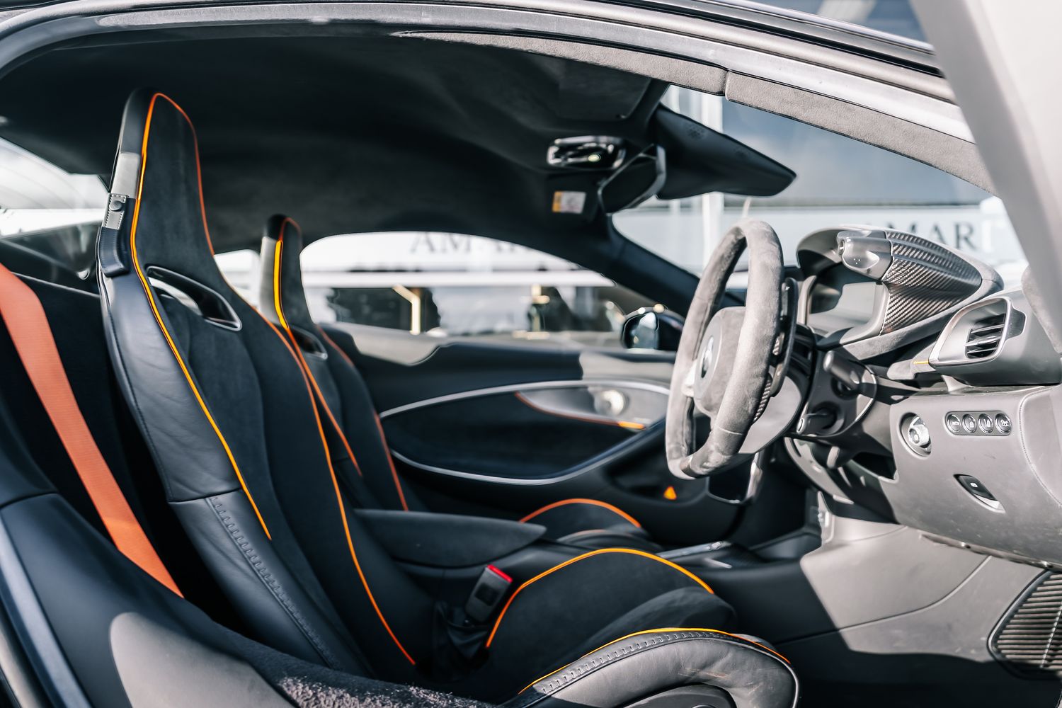 McLaren Artura V6 PHEV