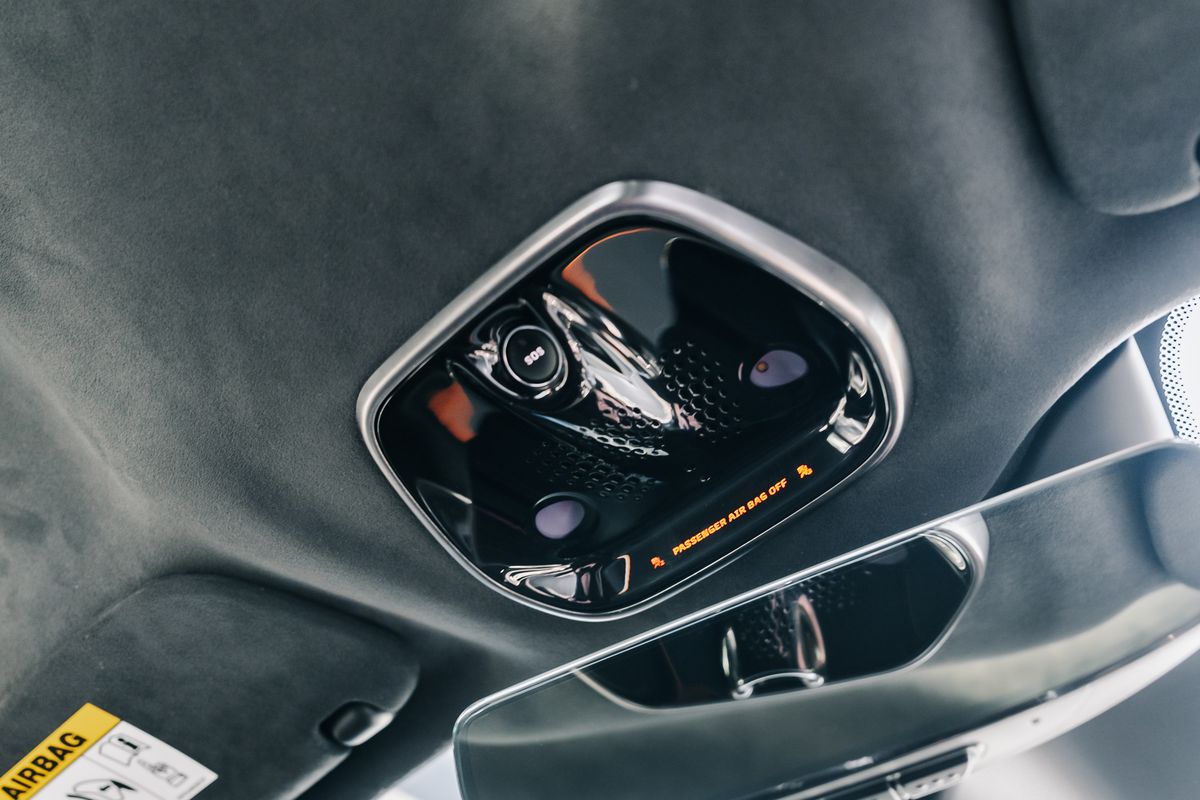 McLaren Artura V6 PHEV