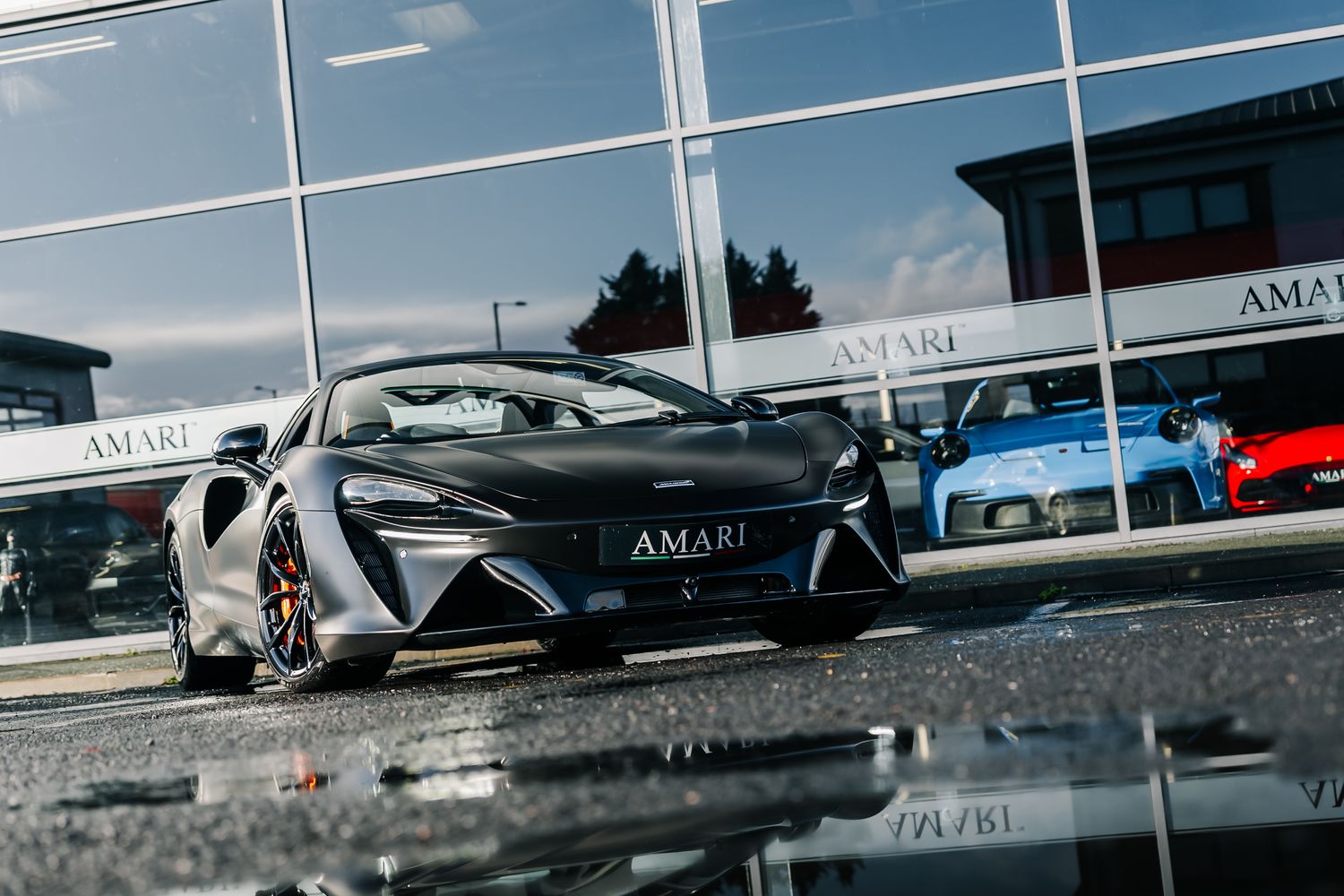 McLaren Artura V6 PHEV
