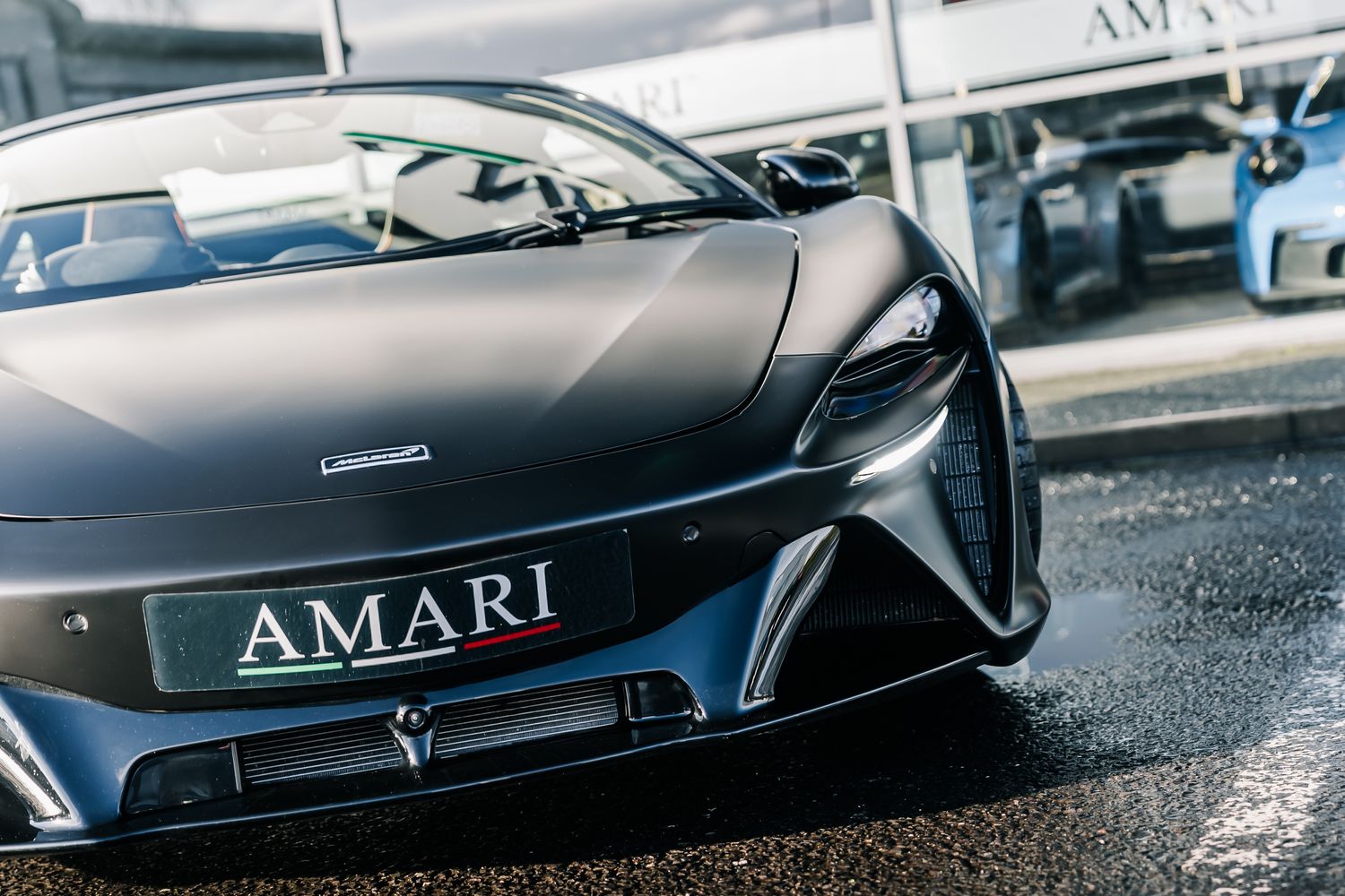 McLaren Artura V6 PHEV