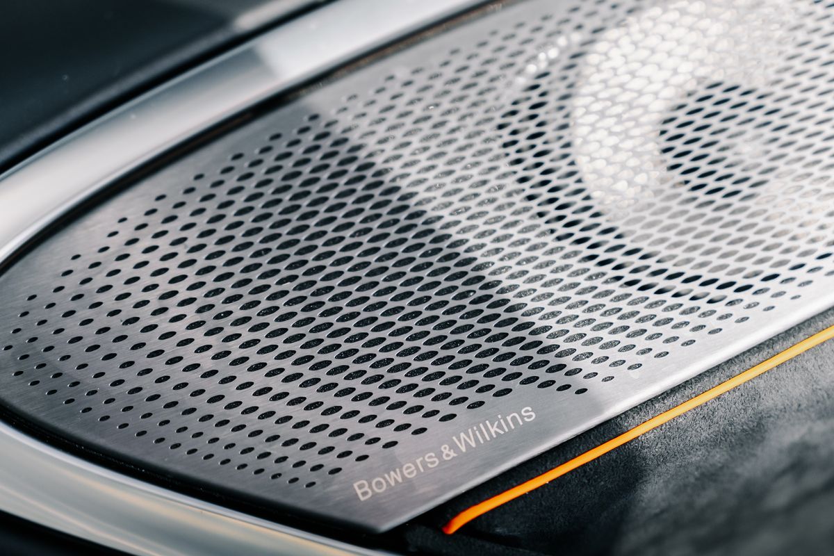 McLaren Artura V6 PHEV