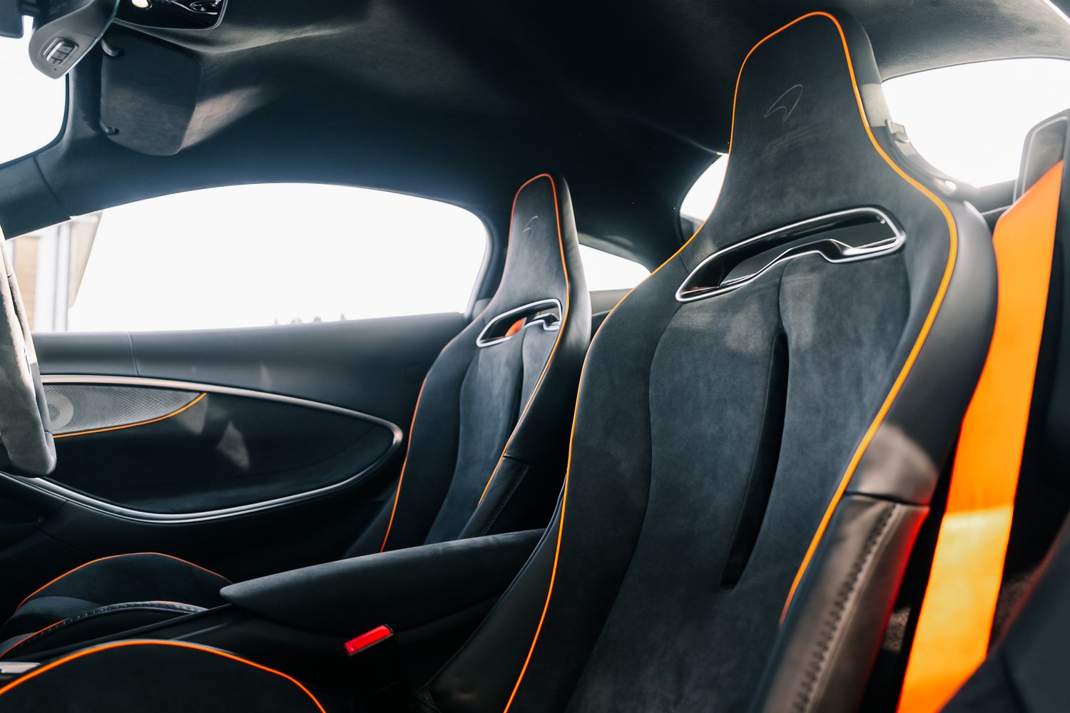 McLaren Artura V6 PHEV