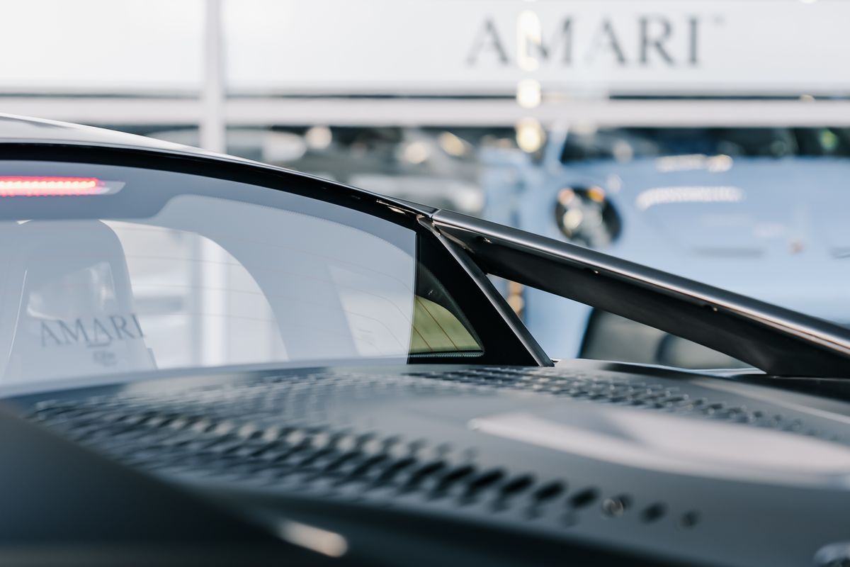 McLaren Artura V6 PHEV