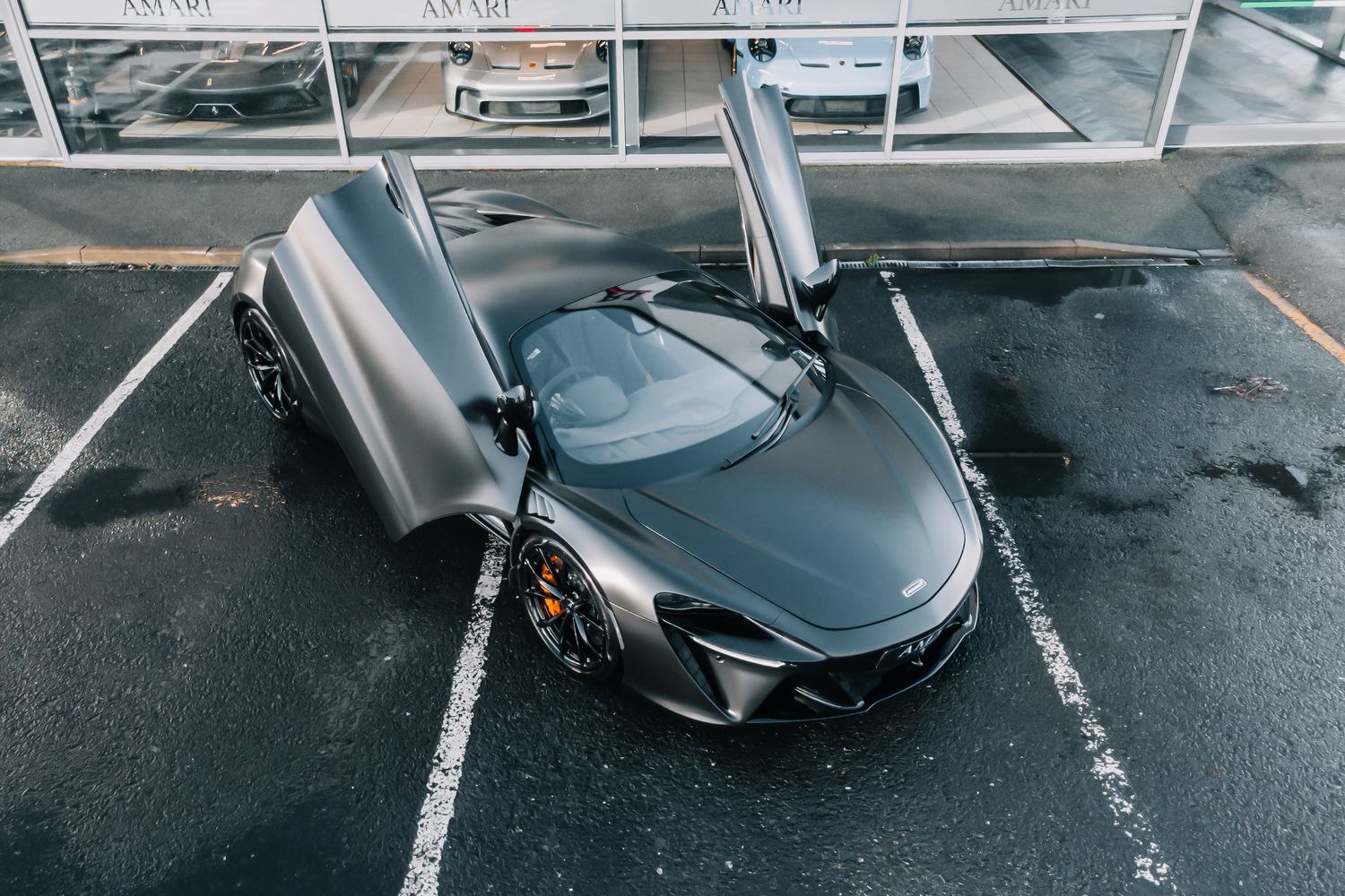 McLaren Artura V6 PHEV