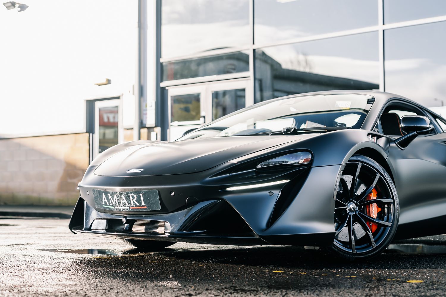 McLaren Artura V6 PHEV