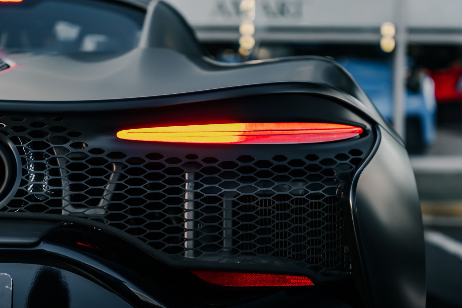 McLaren Artura V6 PHEV