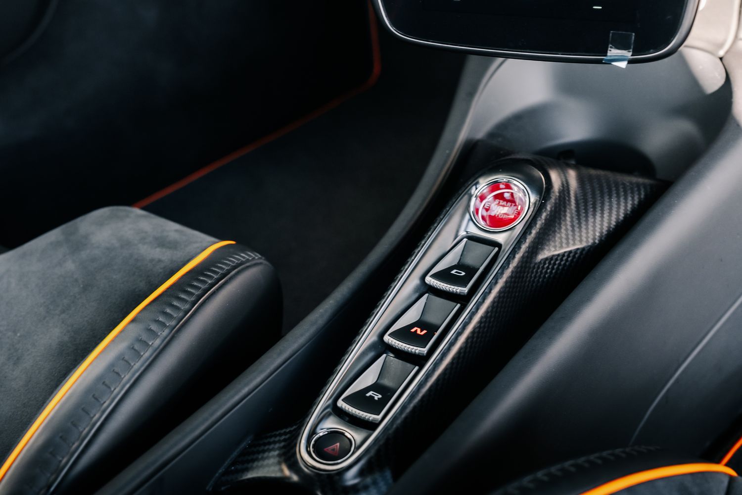 McLaren Artura V6 PHEV
