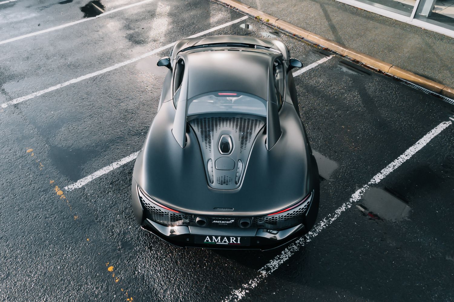 McLaren Artura V6 PHEV